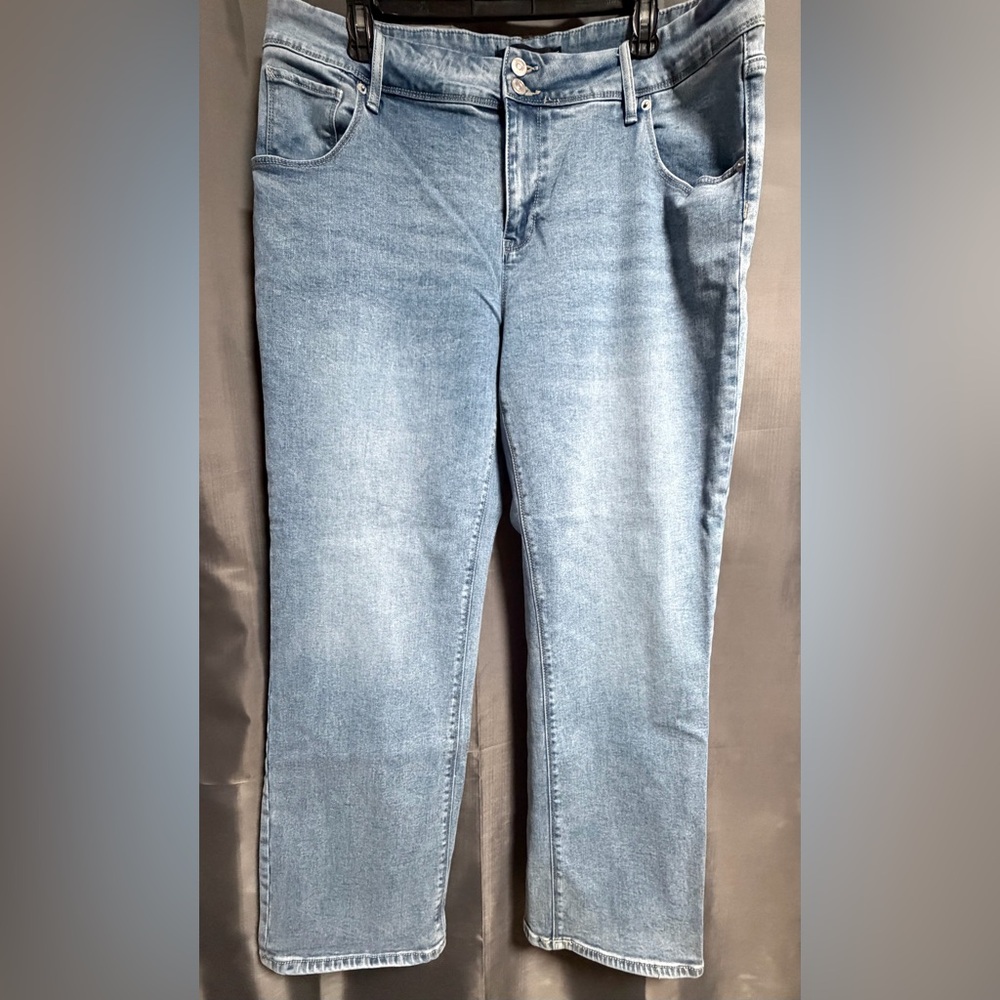 Hudson Jeans Light wash Blue Denim!